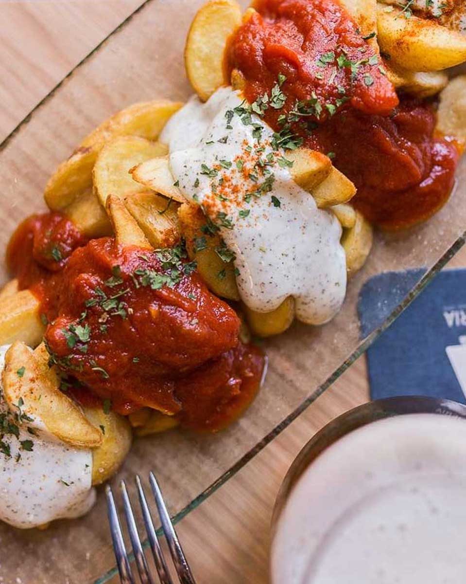 Patatas bravas de La Antojería